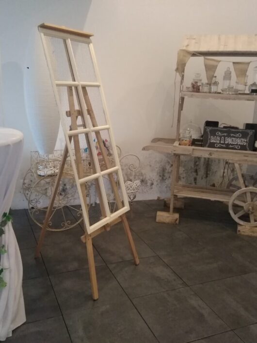 Chevalet en bois naturel avec cadre